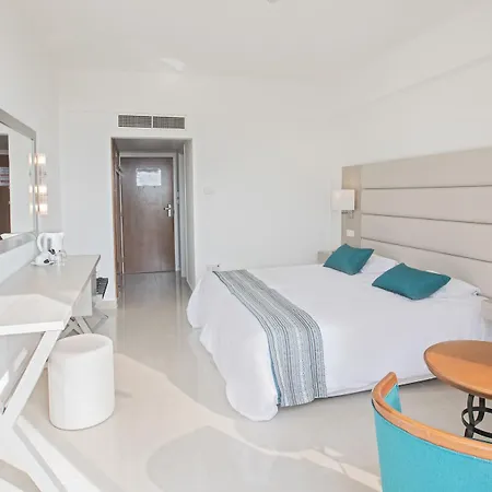 Anmaria Hotel 4*