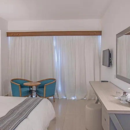 Anmaria Hotel 4*